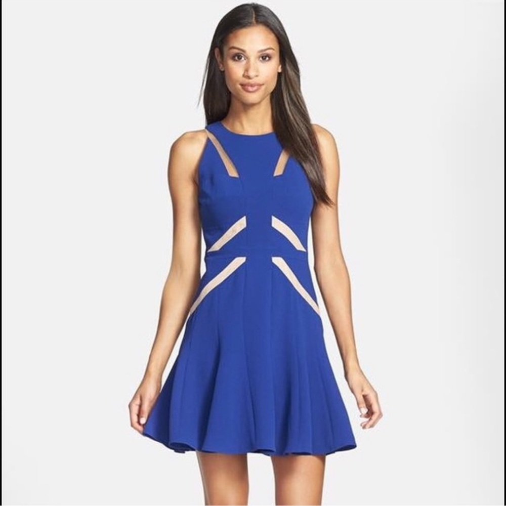 449 BCBG Elegant Blue Sleeveless Dress Size 6